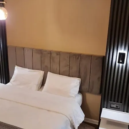 Apartment Golden Arrow Suites