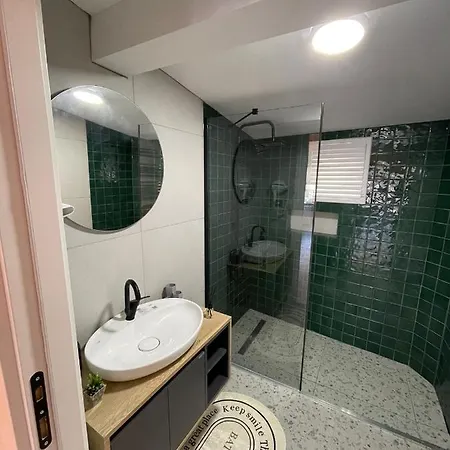 Apartment Golden Arrow Suites *